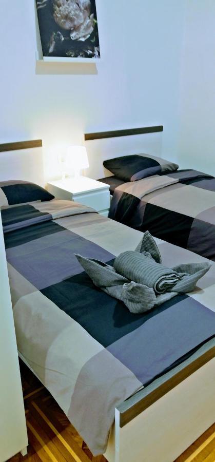 Zpula Center Studio Apartments المظهر الخارجي الصورة