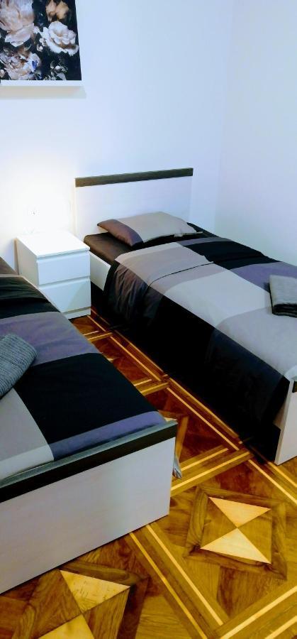 Zpula Center Studio Apartments المظهر الخارجي الصورة