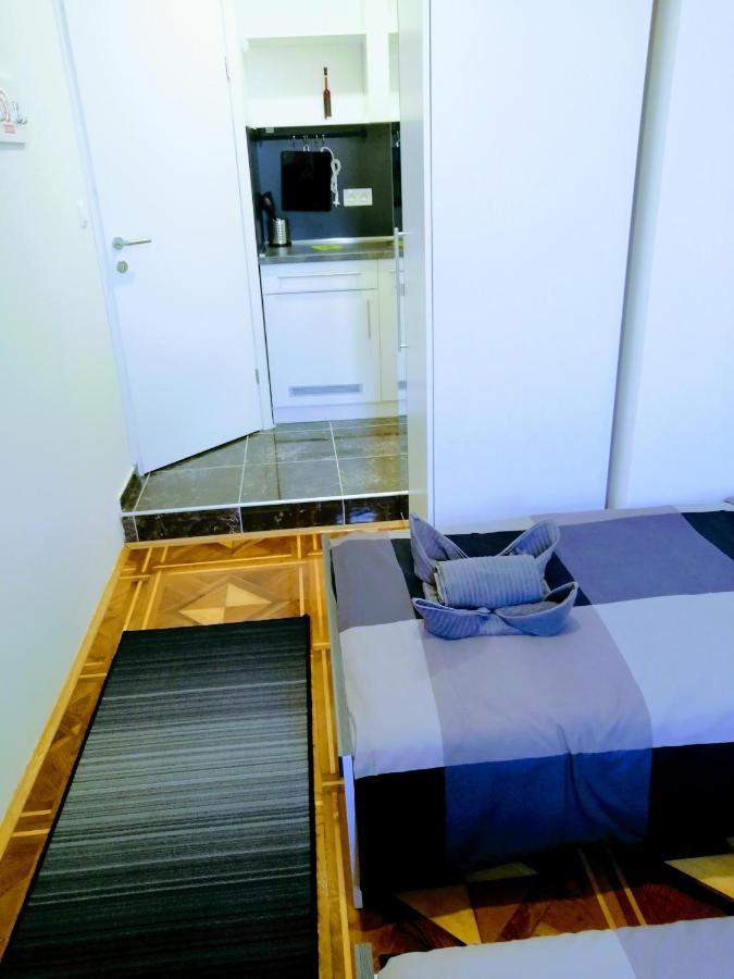 Zpula Center Studio Apartments المظهر الخارجي الصورة