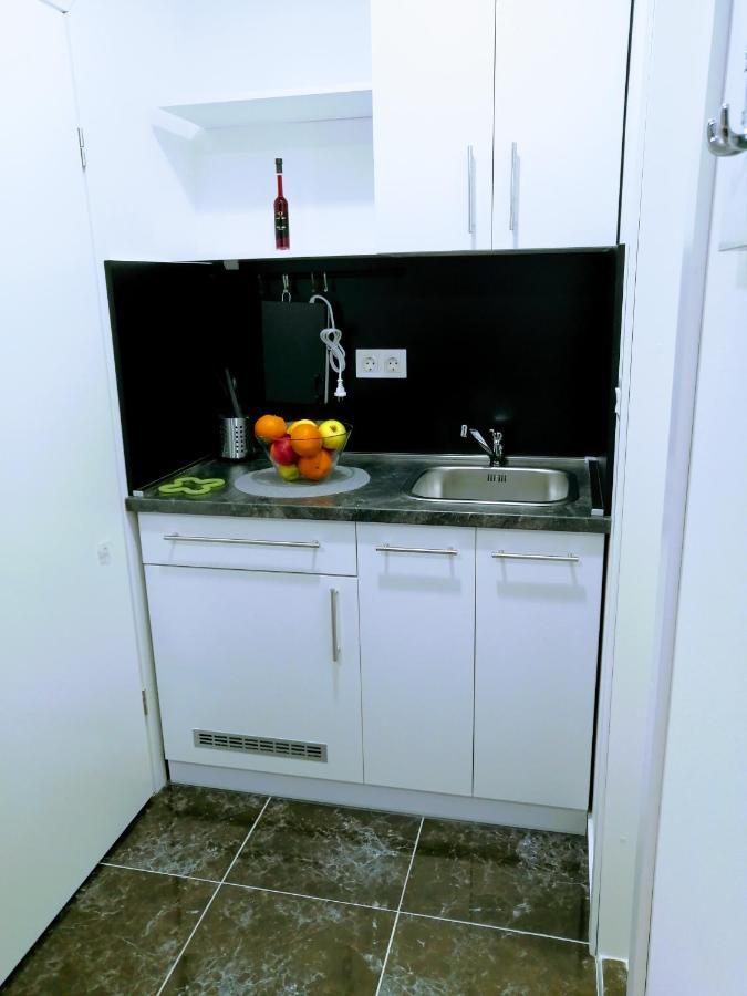 Zpula Center Studio Apartments المظهر الخارجي الصورة