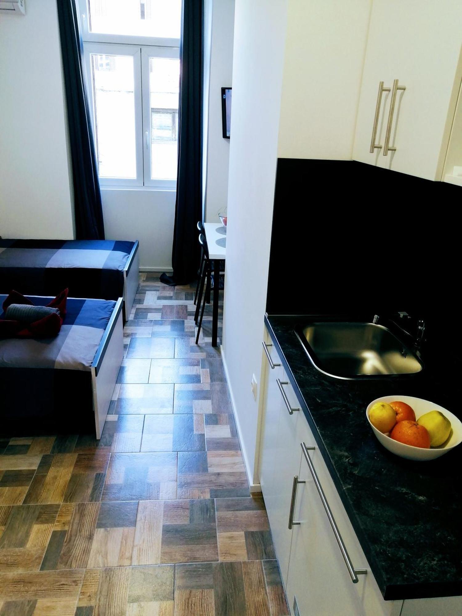 Zpula Center Studio Apartments المظهر الخارجي الصورة